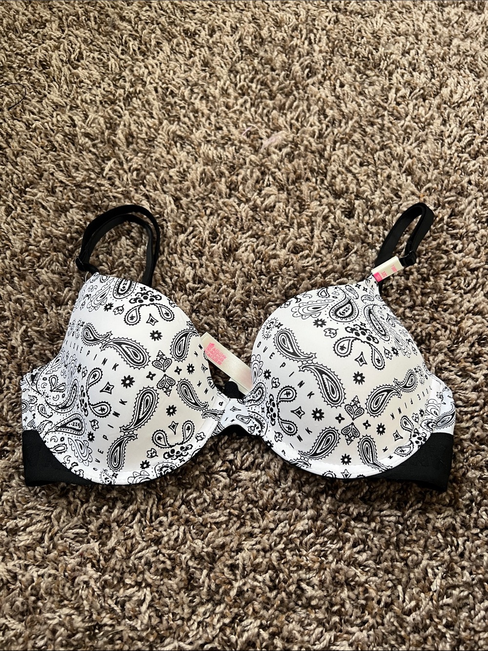 🆕 Victorias Secret PINK - Black & White Paisley T-Shirt Bra